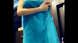 pierde apuesta y se muestra desnuda para sus seguidores